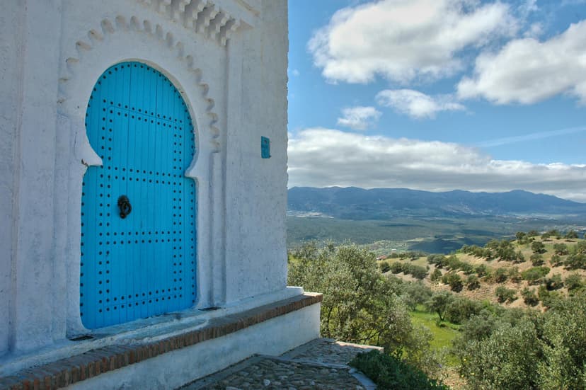 Porte traditionnelle à Chefchaouen